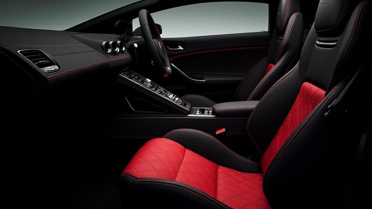 Interni di lusso di una Lamborghini personalizzata